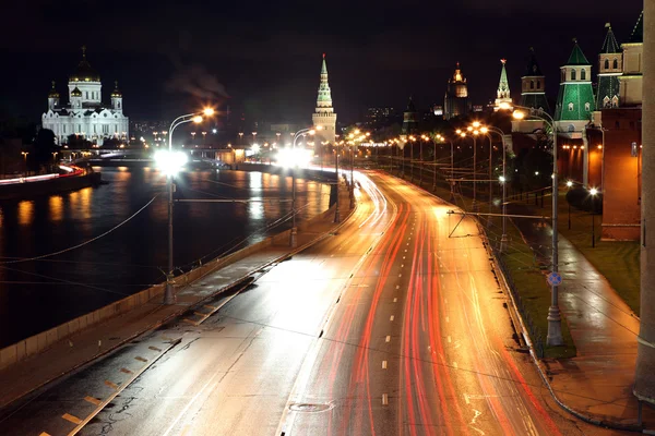 Kremlin riverside with Towers of Moscow Kremlin — Stock Photo, Image