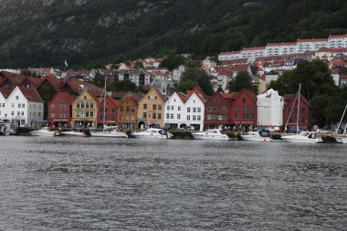 turistler ve yerliler için yürüyüş