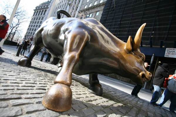 The landmark Charging Bull — Stock Photo, Image