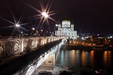 İsa'nın ünlü ve güzel gece görünümü Katedrali