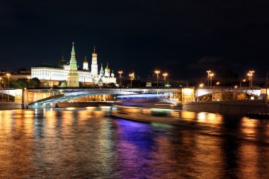 Moskova kremlin Sarayı kiliseler, Moskova Nehri ve büyük taş köprü