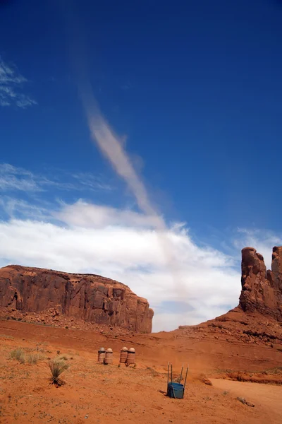 Petite tornade à Monument Valley, Navajo Tribal Park, Arizona , — Photo