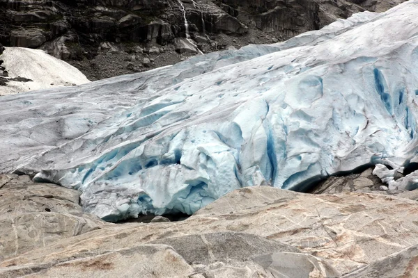 Briksdalsbreen ledovec — Stock fotografie