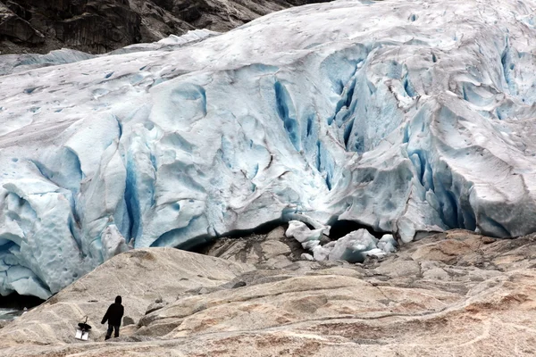 Glaciar briksdalsbreen — Fotografia de Stock