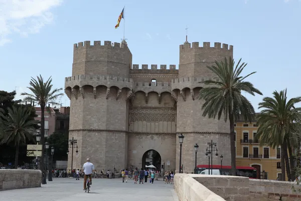 Serranos torens, een middeleeuwse stadspoort in valencia. — Stockfoto