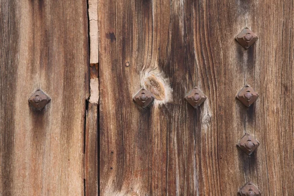 Oude houten deur in valencia, Spanje — Stockfoto