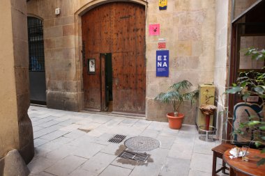 barcelona sokaklarına