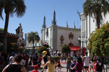Warner Brothers park