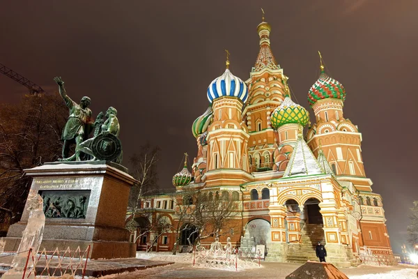 The monument to Minin and Pozharsky — Stock Photo, Image