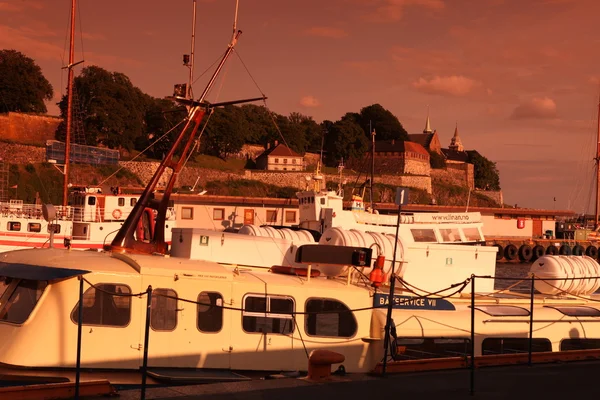 Stary port i fortecę z oslo, Norwegia — Zdjęcie stockowe