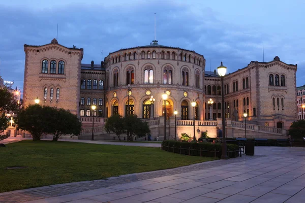 Parlamento da Noruega, Oslo, Noruega — Fotografia de Stock