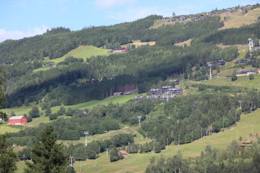 ülke Norveç'te köy evleri