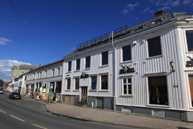 Eski evlerde trondheim, Norveç