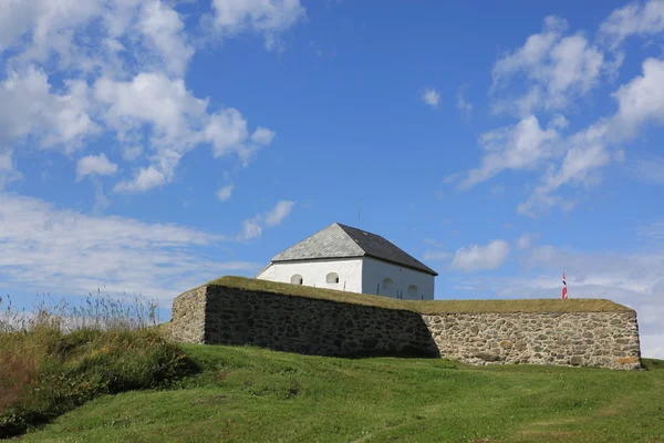Histórica fortaleza pedregosa em trondheim, Noruega — Φωτογραφία Αρχείου