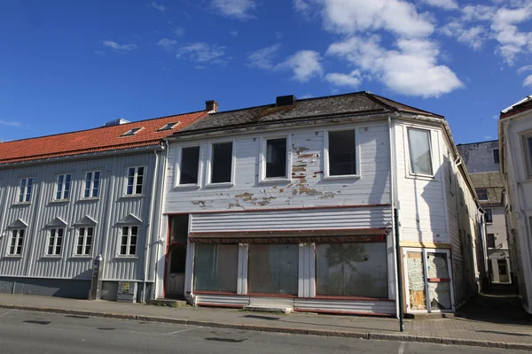 Casas antigas em Trondheim, Noruega — Fotografia de Stock