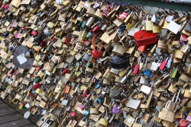 Paris 'teki Pont des Arts