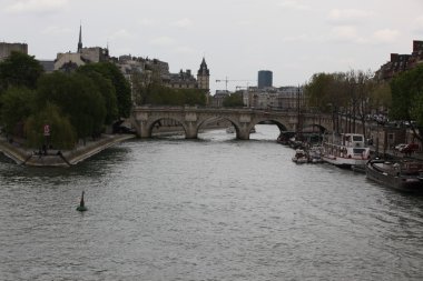 Seine Nehri Köprüsü