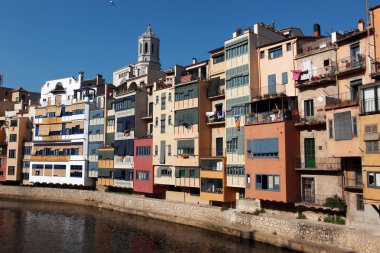 renkli evleri ile eski şehir manzarası