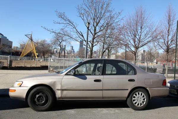 Voiture à la rue — Photo