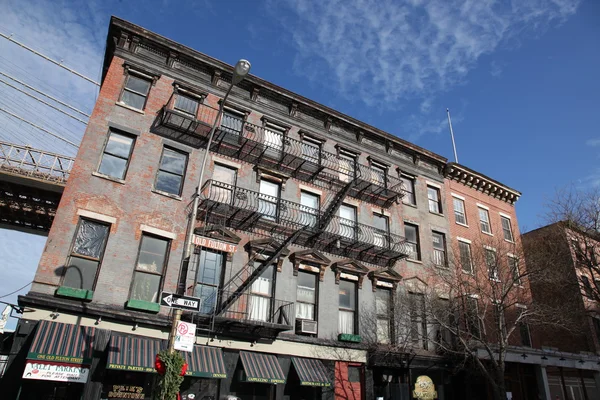 Building with fire escape — Stock Photo, Image