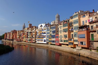 renkli evleri ile eski şehir manzarası