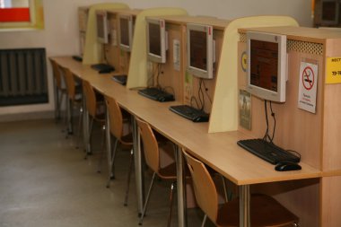 iç internet cafe
