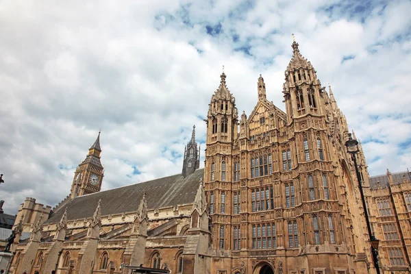 Casa del Parlamento en Londres, Reino Unido — Foto de Stock