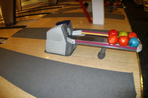 Insidan stänger av bowling center — Stockfoto