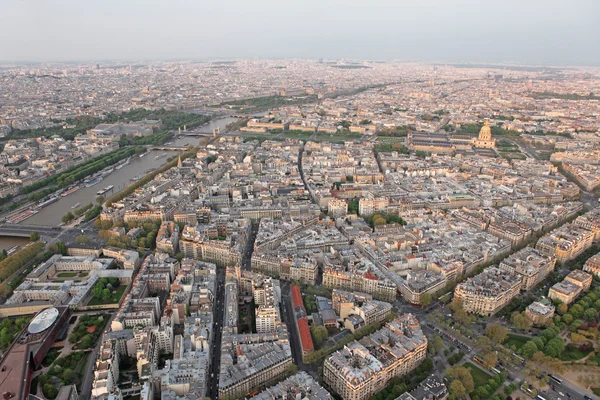 Berühmter Sonnenuntergang von Paris — Stockfoto