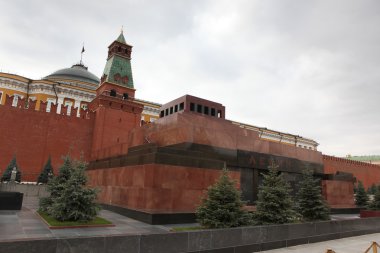 Kremlin duvarı ve Lenin'in Mozolesi Kızıl Meydan, Moskova, Rusya