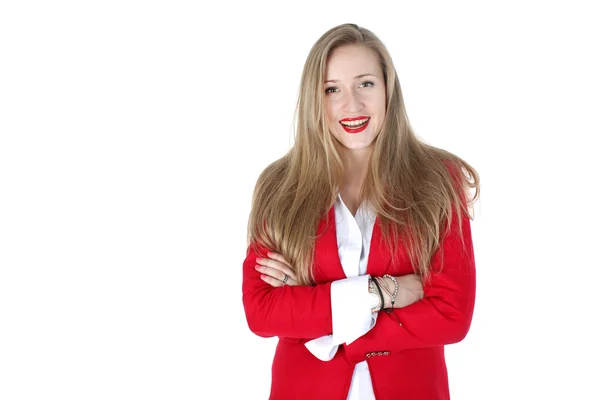 Příležitostné žena v červeném kabátě s úsměvem — Stock fotografie