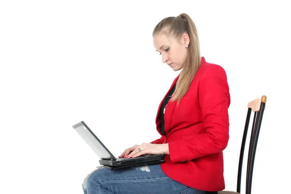 Frau arbeitet am Computer — Stockfoto