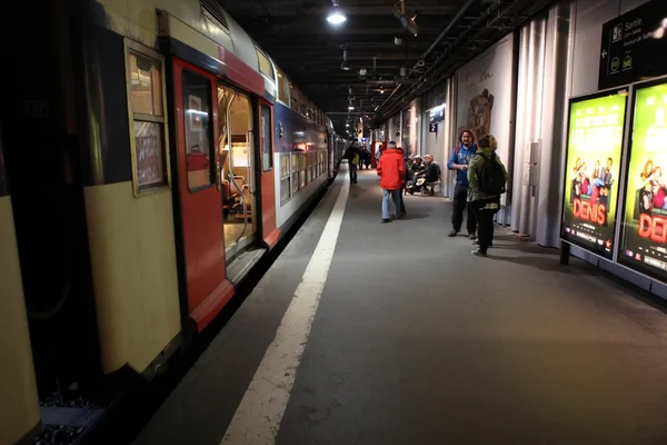 Vue intérieure du métro de Paris — Photo