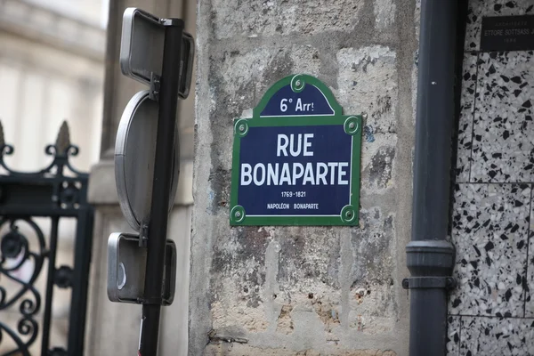 Rue bonaparte straat teken in Parijs, Frankrijk — Stockfoto