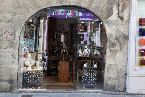 Shopfront i ett paris — Stockfoto