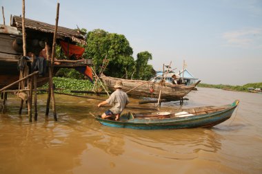 yoksulluk içinde tonle sap