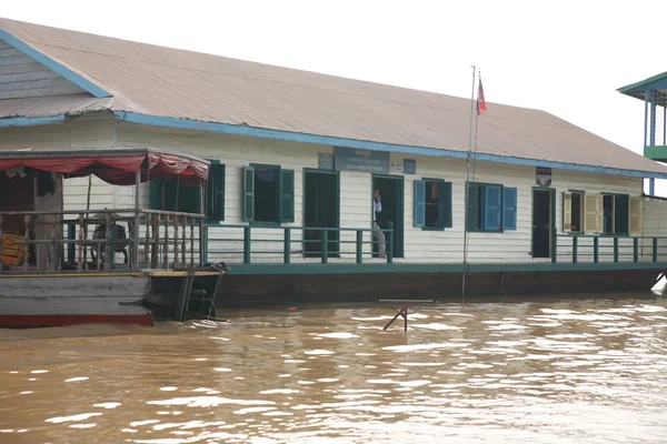 Poverty in Tonle Sap — Stock Photo, Image