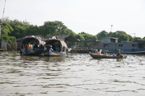 Fattigdom i tonle sap — Stockfoto