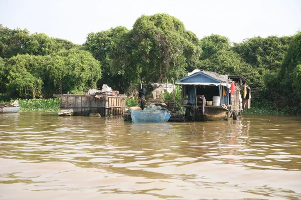 Pauvreté à Tonle Sap — Photo