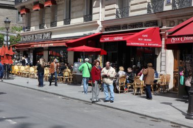 Görünümü tipik paris Cafe
