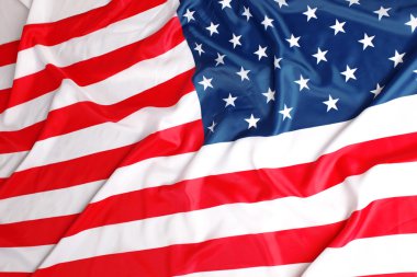 Amerikan bayrağına yaklaş.
