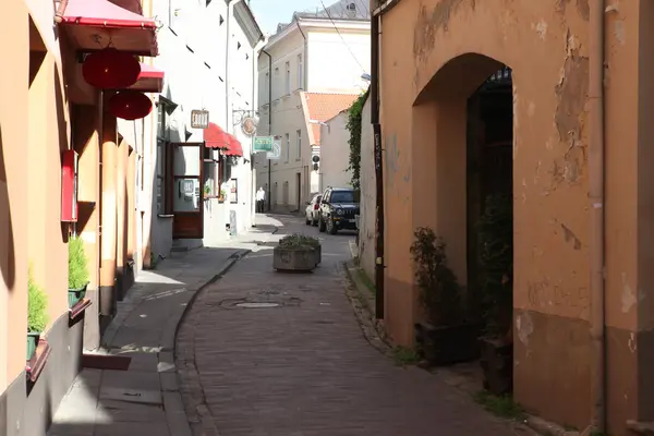 Vilnius oldtown street, Lituânia — Fotografia de Stock