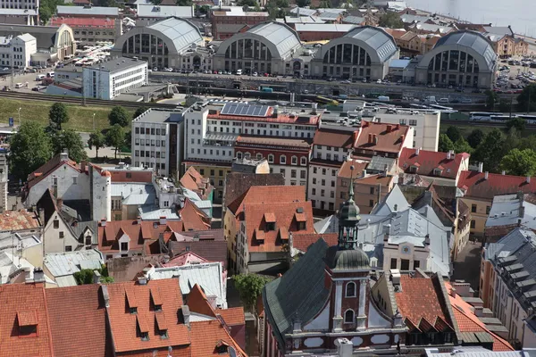 Luftaufnahme über die alte Rigaer Stadt — Stockfoto