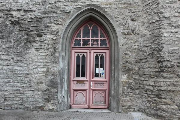 Puerta en muro de piedra — Foto de Stock