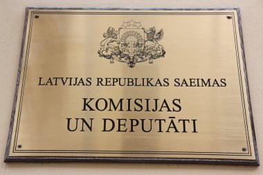 Letonya Cumhuriyeti Parlamentosu plaka