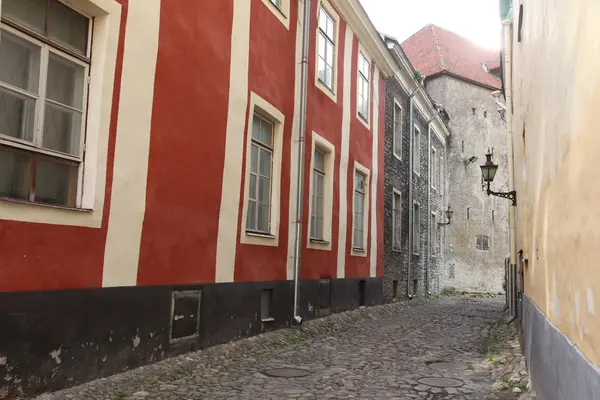 Streets of old Tallinn — Stock Photo, Image