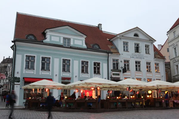 Café de rua em Tallinn — Fotografia de Stock