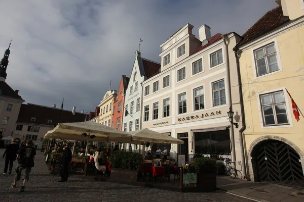 Rathausvorplatz in Tallinn — Stockfoto