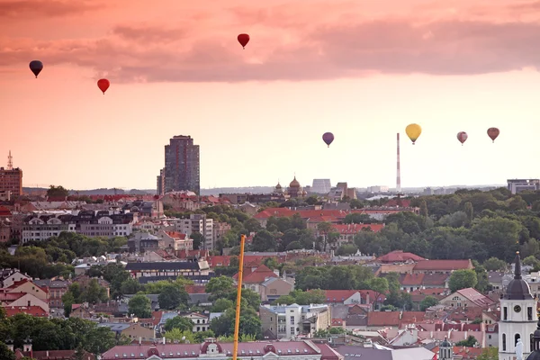 Vilnius with air balloons — Stock Photo, Image