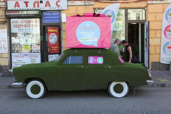 Coche retro en San Petersburgo — Foto de Stock